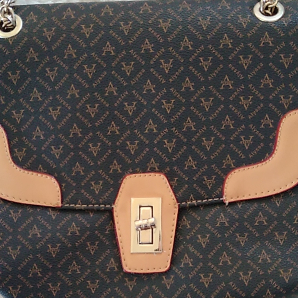 ALYSSA PURSE - Picture 3 of 8